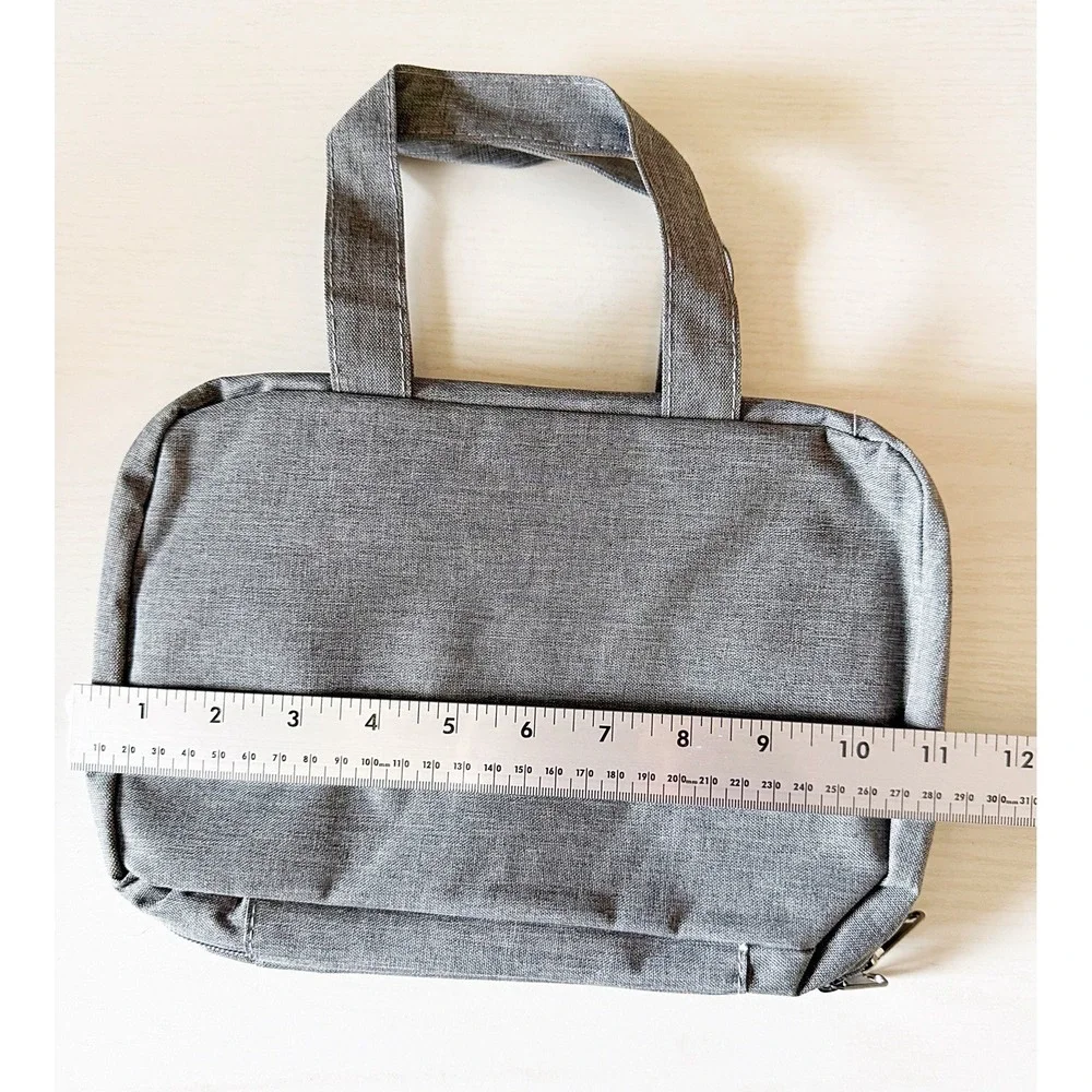 Travel Toiletries Grey Bag, Unbranded. 8